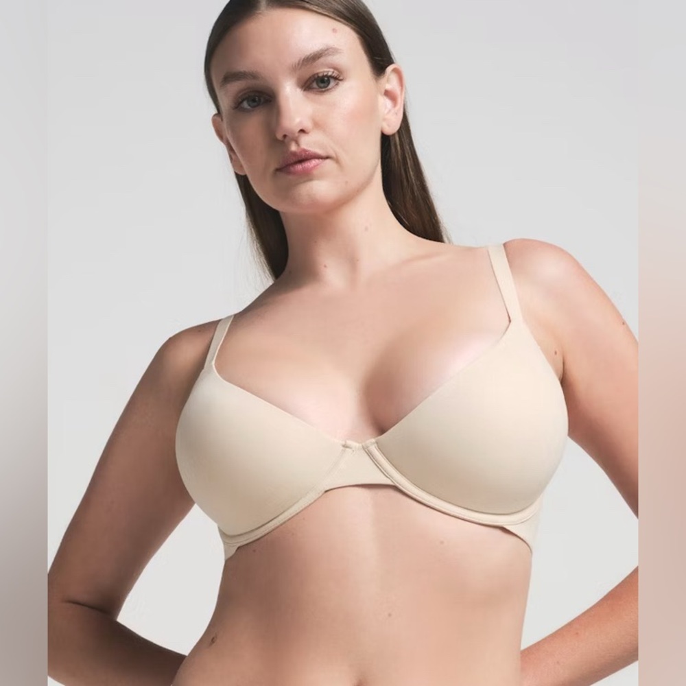 NWT SKIMS Fits Everybody Scoop Plunge Bra - Sand